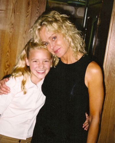 Amanda 'AJ' Michalka and Farrah Fawcett