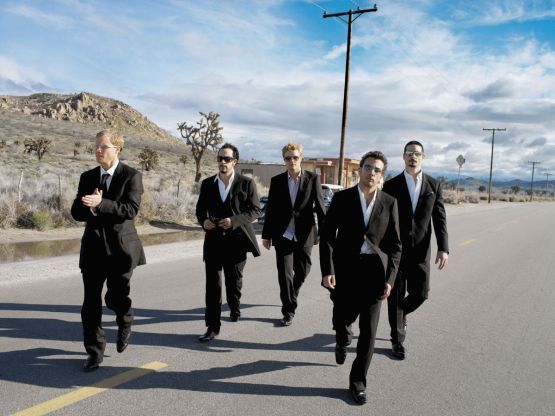 Brian Littrell, Nick Carter, AJ McLean, Howie Dorough and Kevin Richardson of the Backstreet Boys aka Men In Black