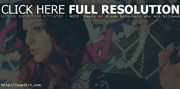 Cher Lloyd talks about U.S. tour plans and if she prefers Simon Cowell or L.A. Reid