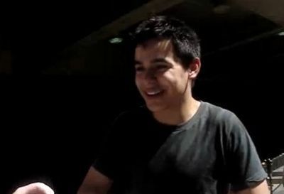 David Archuleta signs autographs for fans in Portland