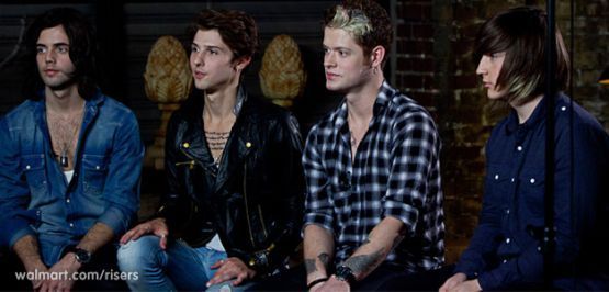 Hot Chelle Rae chat with Walmart Risers