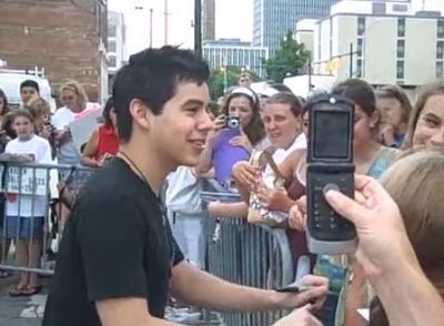 David Archuleta signs autographs for fans in Indianapolis